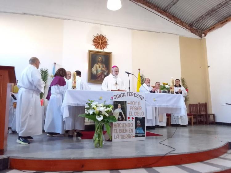 Buenos Aires: Santa Teresita celebró a su patrona