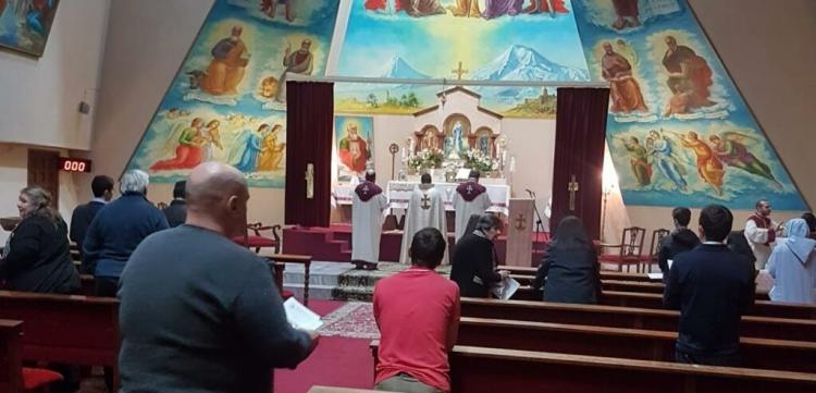 La parroquia armenia se prepara para la fiesta de Nuestra Señora de Narek