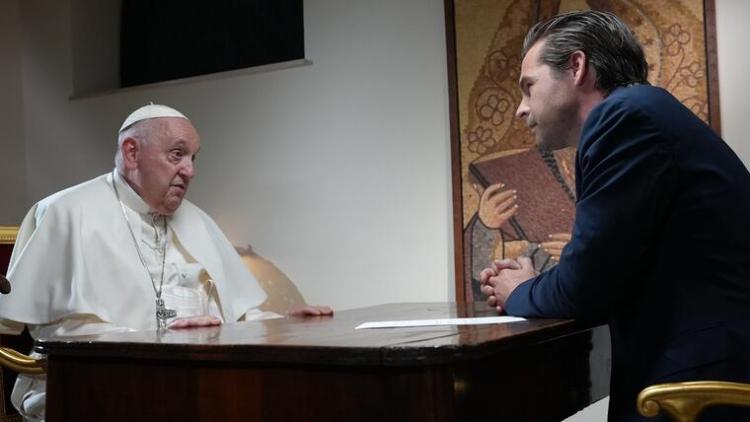 Francisco afirma que la paz será posible cuando Rusia y Ucrania puedan dialogar Francisco afirma que la paz será posible cuando Rusia y Ucrania puedan dialogar