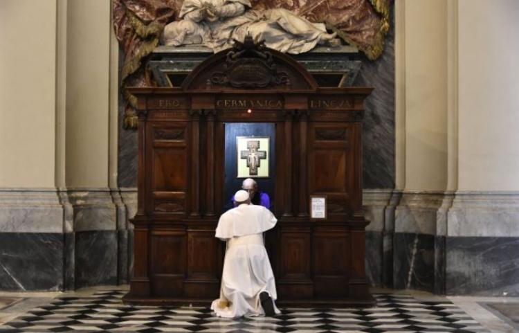 Francisco: 'Cada confesión es un momento único e irrepetible de gracia' Francisco: 'Cada confesión es un momento único e irrepetible de gracia'