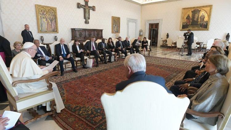 Francisco: "El peligro mayor es la falta de voluntad de construir la paz" Francisco: "El peligro mayor es la falta de voluntad de construir la paz"