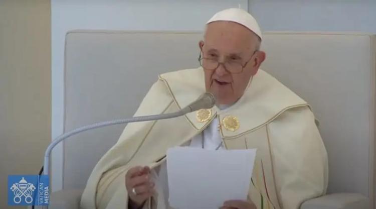 Francisco, en el Ángelus: el sueño de la paz y el dolor por Ucrania Francisco, en el Ángelus: el sueño de la paz y el dolor por Ucrania