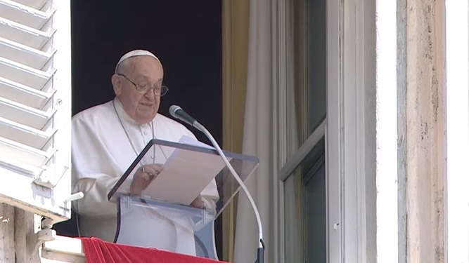 Francisco, en el Ángelus: 'Jesús sacia el hambre de esperanza, de verdad y de salvación' Francisco, en el Ángelus: 'Jesús sacia el hambre de esperanza, de verdad y de salvación'