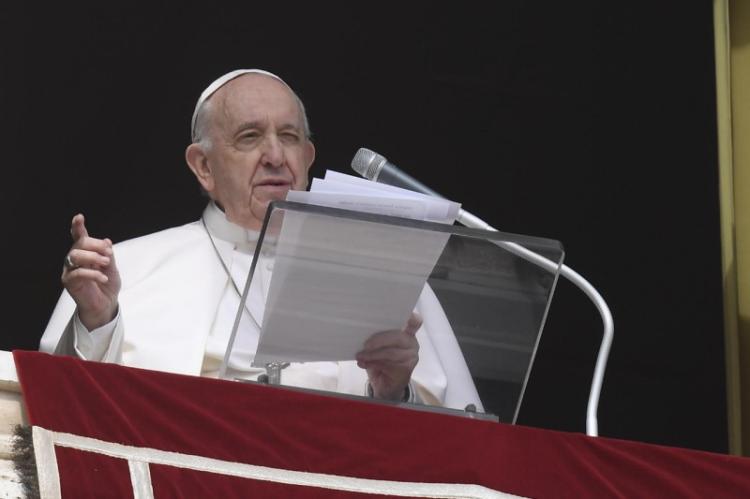 Francisco en el Ángelus: "¡Señor, dame el pan cotidiano para ir adelante!" Francisco en el Ángelus: "¡Señor, dame el pan cotidiano para ir adelante!"
