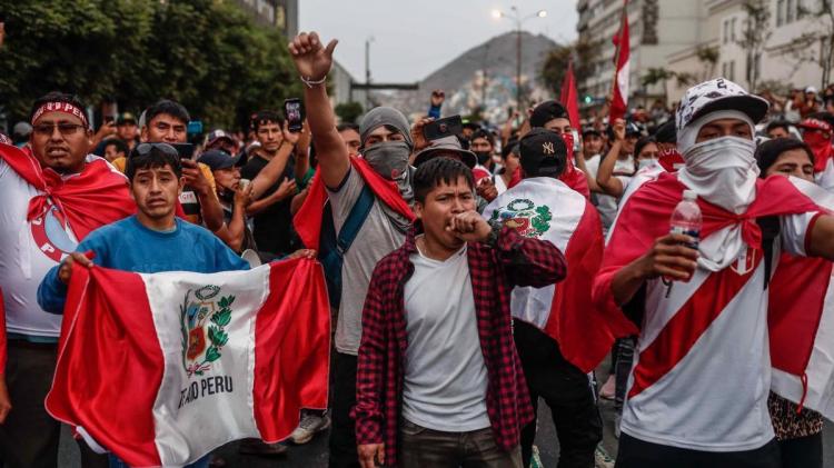 Francisco llamó al cese de la violencia en Perú, en Myanmar y en la martirizada Ucrania Francisco llamó al cese de la violencia en Perú, en Myanmar y en la martirizada Ucrania