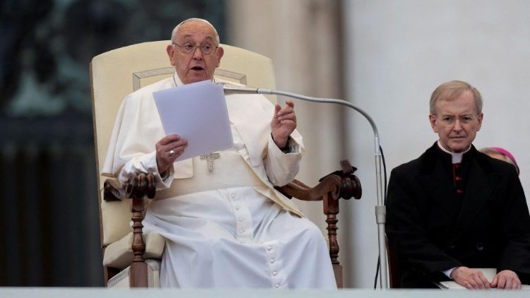 Francisco: 'Los niños sufren la separación o la falta de amor de sus padres' Francisco: 'Los niños sufren la separación o la falta de amor de sus padres'