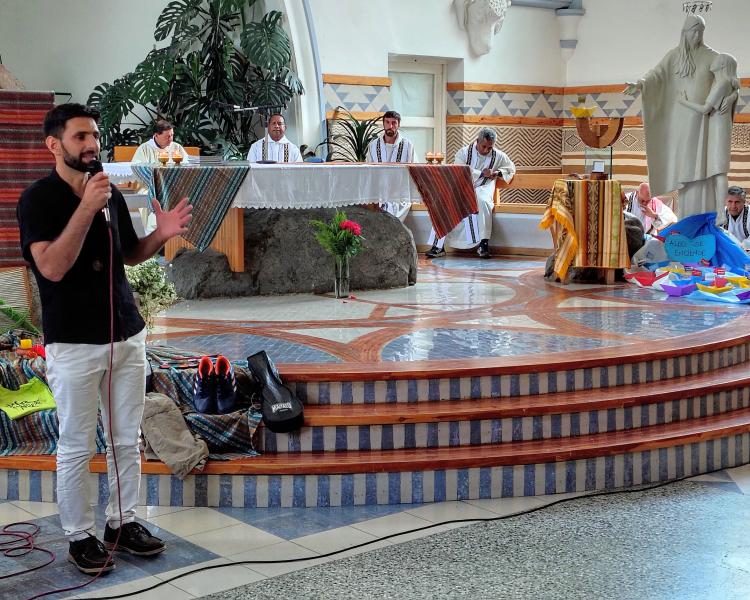 Retiro juvenil salesiano clausura con la primera profesión de un novicio Retiro juvenil salesiano clausura con la primera profesión de un novicio