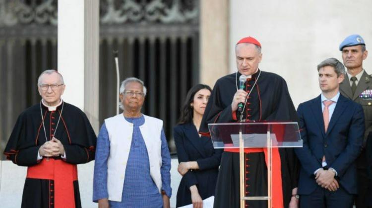 Francisco pide no cansarse de gritar 'no a la guerra' Francisco pide no cansarse de gritar 'no a la guerra'
