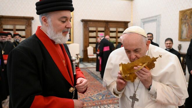 Francisco recibe al Patriarca asirio e incluye a Isaac de Nínive en el Martirologio Romano Francisco recibe al Patriarca asirio e incluye a Isaac de Nínive en el Martirologio Romano