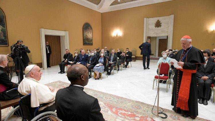 Gestionar las crisis para evitar que se conviertan en conflictos, aconsejó el Papa Gestionar las crisis para evitar que se conviertan en conflictos, aconsejó el Papa