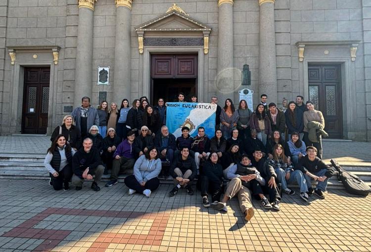 Grupos diocesanos de Azul realizaron una Misión Eucarística en Las Flores