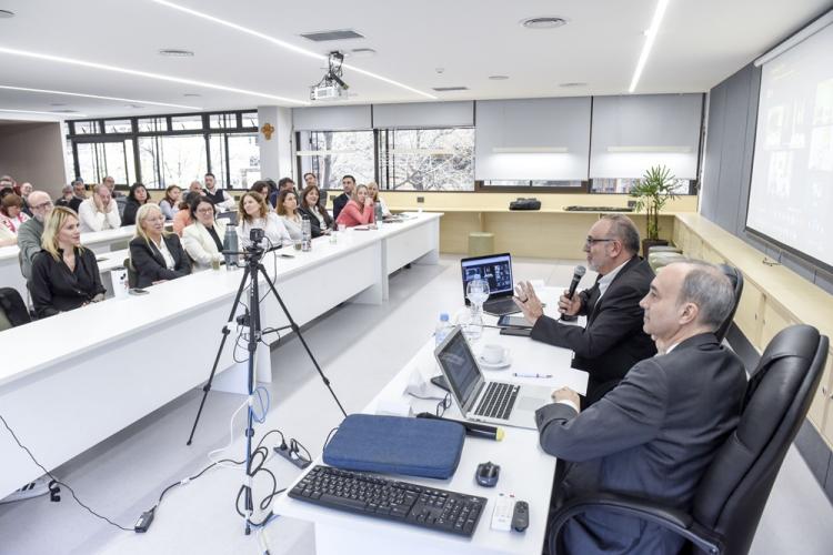 Jornadas de FAERA: debate educativo en Buenos Aires, Córdoba, Mendoza y Chubut Jornadas de FAERA: debate educativo en Buenos Aires, Córdoba, Mendoza y Chubut