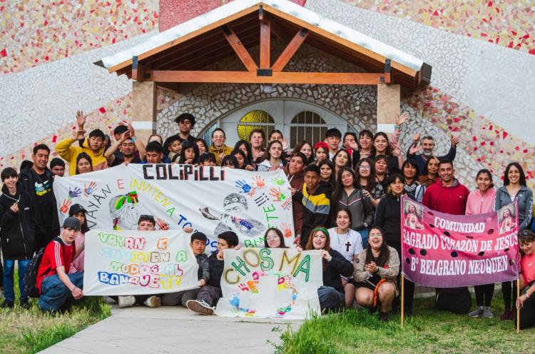 Jóvenes de todo Neuquén misionaron en la capital provincial Jóvenes de todo Neuquén misionaron en la capital provincial