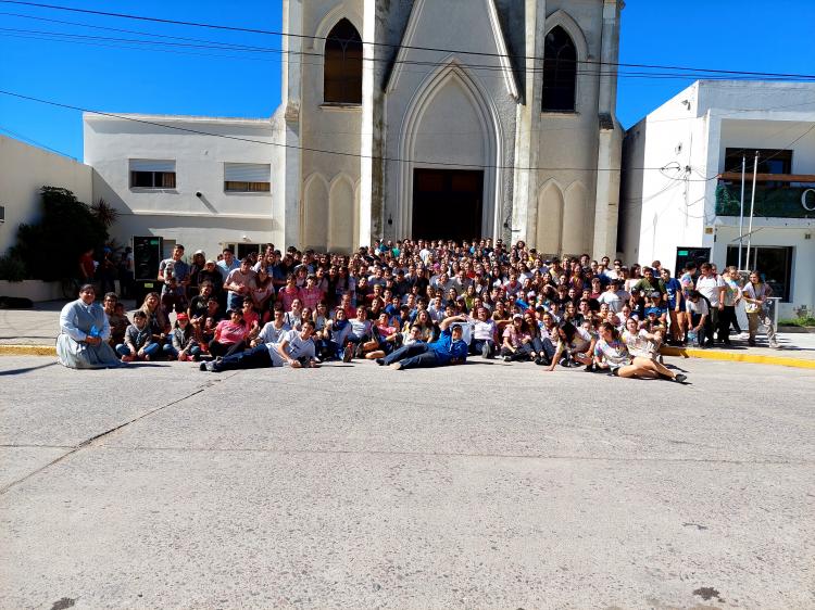 La Acampada Juvenil de Azul celebró su trigésima edición La Acampada Juvenil de Azul celebró su trigésima edición
