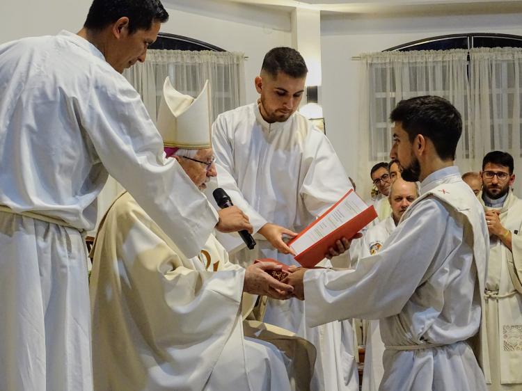 La diócesis de Neuquén celebró la ordenación de un nuevo diácono La diócesis de Neuquén celebró la ordenación de un nuevo diácono