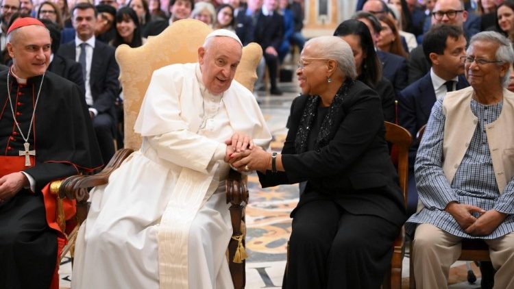 'La guerra es un engaño y una derrota para la humanidad', reiteró el Papa 'La guerra es un engaño y una derrota para la humanidad', reiteró el Papa