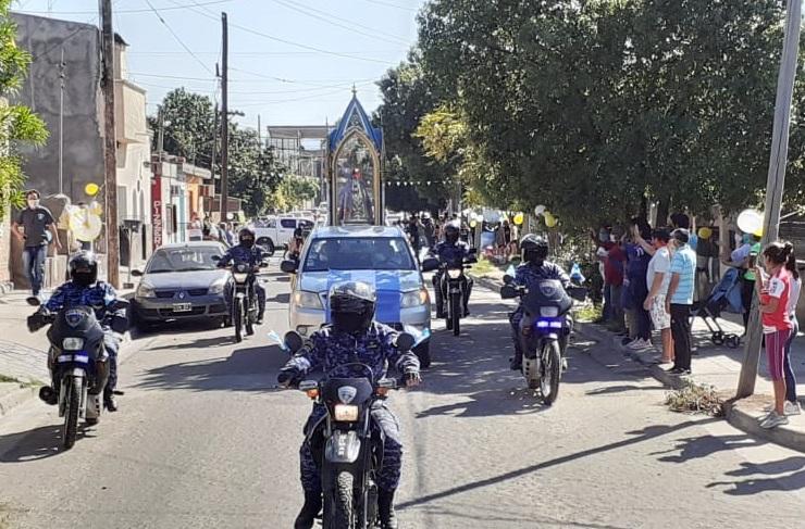 La imagen de la Virgen del Valle quedó entronizada en el parque Adán Quiroga La imagen de la Virgen del Valle quedó entronizada en el parque Adán Quiroga