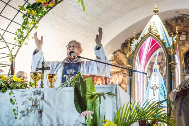 La imagen de la Virgen del Valle regresó a su primera casa La imagen de la Virgen del Valle regresó a su primera casa