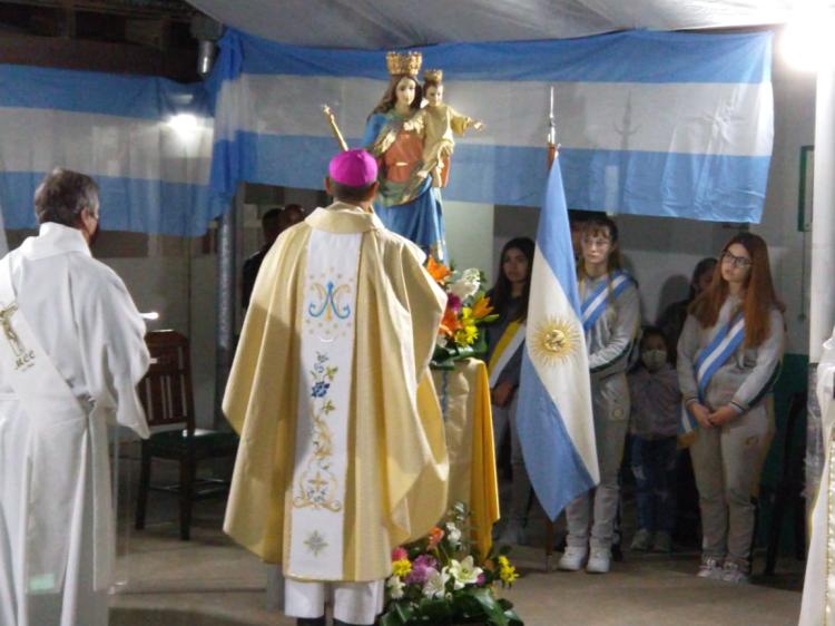 La parroquia María Auxiliadora celebró 90 años de vida La parroquia María Auxiliadora celebró 90 años de vida