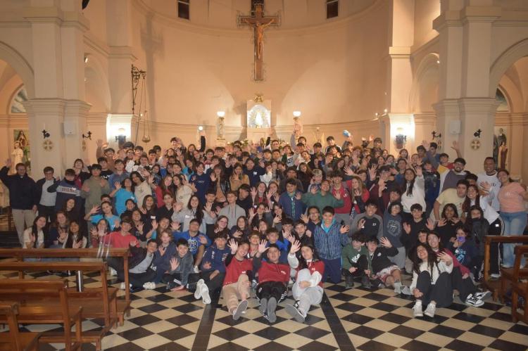 La Plata: más de 200 jóvenes en la convivencia arquidiocesana 'Raíces'