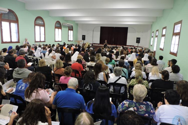 La Plata: más de 250 catequistas participaron del Retiro Arquidiocesano La Plata: más de 250 catequistas participaron del Retiro Arquidiocesano