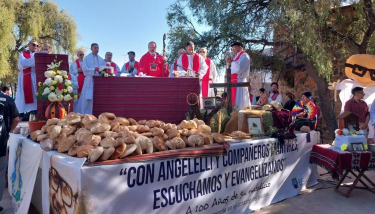 La Rioja: recordación del beato Enrique Angelelli en el lugar donde fue martirizado La Rioja: recordación del beato Enrique Angelelli en el lugar donde fue martirizado