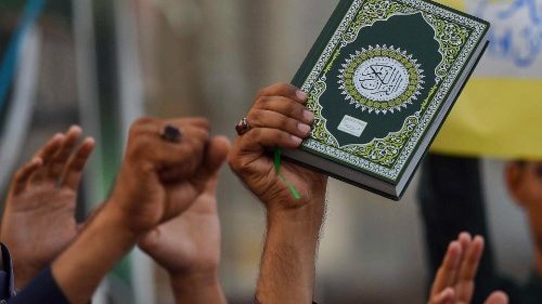 La Santa Sede condena la profanación de símbolos y lugares religiosos La Santa Sede condena la profanación de símbolos y lugares religiosos