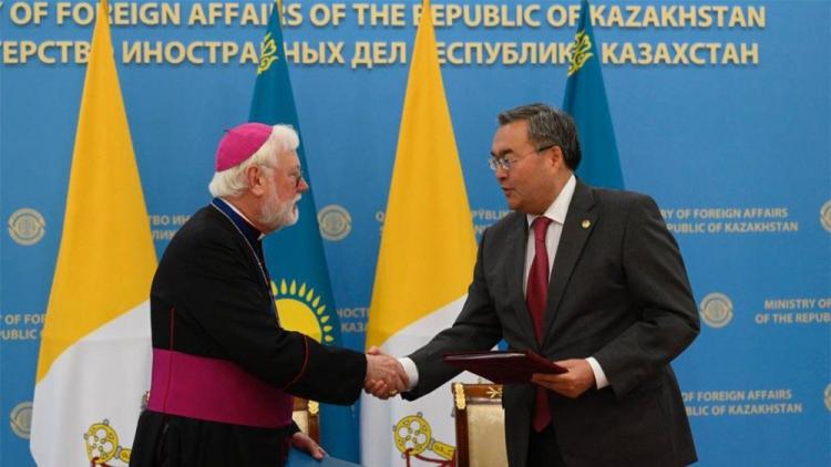 La Santa Sede y Kazajistán firman acuerdo sobre atención pastoral a los católicos La Santa Sede y Kazajistán firman acuerdo sobre atención pastoral a los católicos