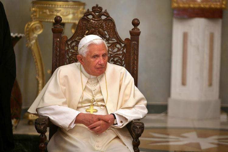 La sotana de Benedicto XVI irá a una iglesia romana La sotana de Benedicto XVI irá a una iglesia romana