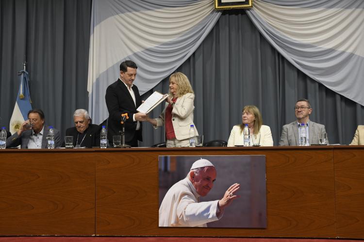 La Universidad de Río Cuarto otorgó el Doctorado Honoris Causa in memoriam a Francisco