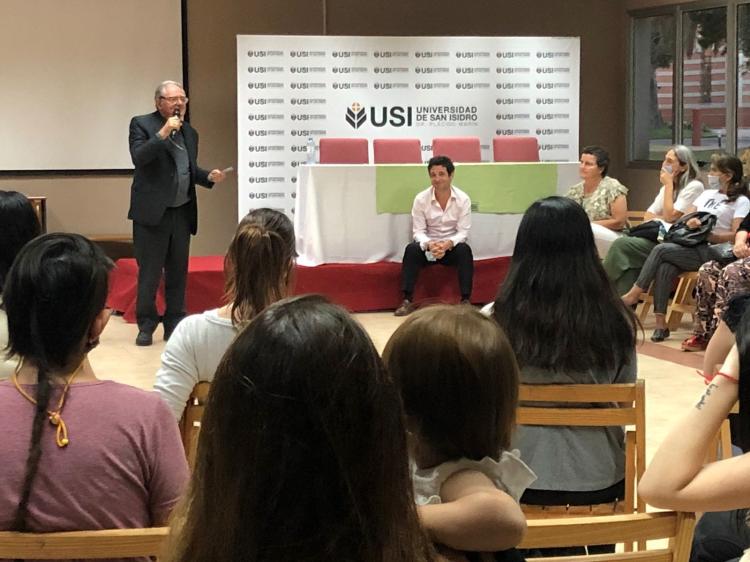 La Universidad de San Isidro inauguró la carrera de Trabajo Social La Universidad de San Isidro inauguró la carrera de Trabajo Social