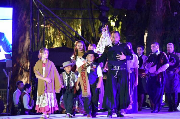 La Virgen de la Carrodilla acompañó a los sanrafaelinos en la Fiesta de la Vendimia La Virgen de la Carrodilla acompañó a los sanrafaelinos en la Fiesta de la Vendimia
