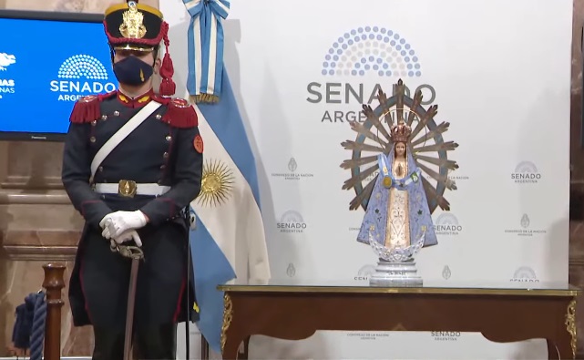 La Virgen de Luján Malvinera fue recibida en el Senado de la Nación La Virgen de Luján Malvinera fue recibida en el Senado de la Nación