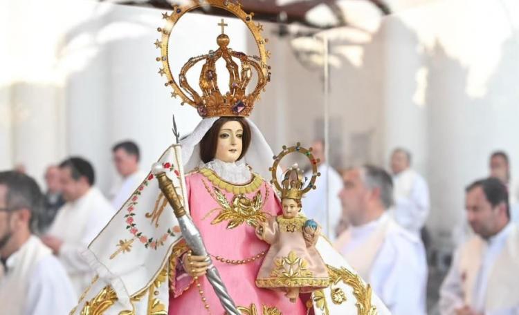 La Virgen del Rosario recorrió Paraná en su fiesta patronal bicentenaria