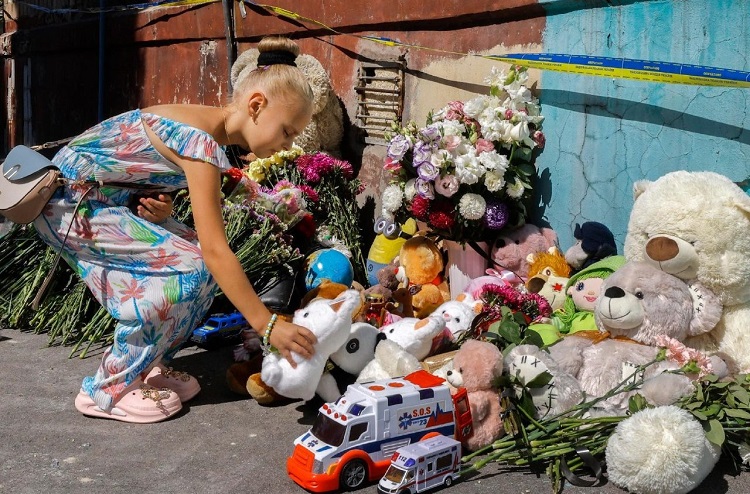 'Las armas deben callar, la fraternidad y la justicia deben prevalecer', exhortó León XIV