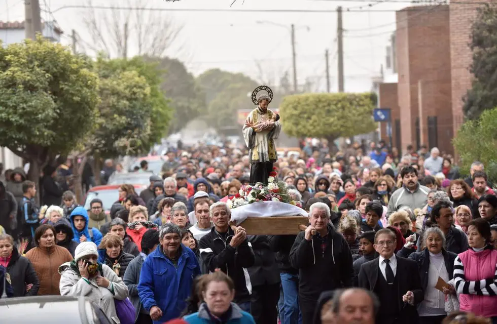 Las diócesis argentinas clamaron a san Cayetano por 'la dignidad del trabajo y una patria justa' Las diócesis argentinas clamaron a san Cayetano por 'la dignidad del trabajo y una patria justa'