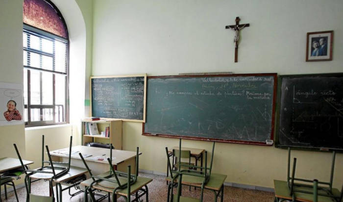 Las escuelas católicas no están en "compartimentos estancos", advirtió el Papa Las escuelas católicas no están en "compartimentos estancos", advirtió el Papa