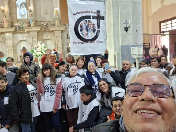 Las familias de catequesis especial del NEA peregrinaron a la basílica de Itatí
