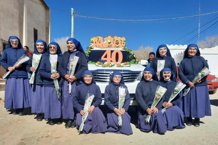 Las Madres de Jesús Verbo y Víctima cumplen 40 años de misión y servicio en Salta Las Madres de Jesús Verbo y Víctima cumplen 40 años de misión y servicio en Salta