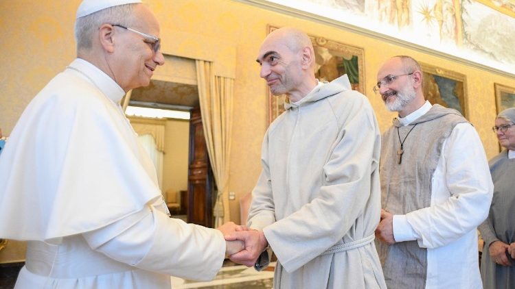 León XIV: 'El mundo necesita silencio para volver a escuchar a Dios'