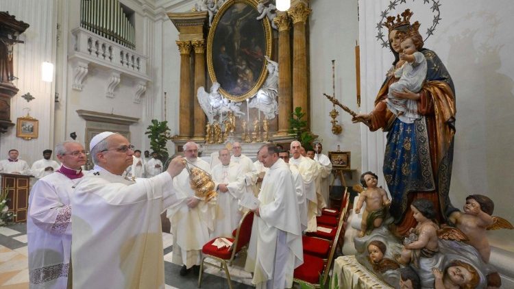 León XIV: 'En el sí de María se prolonga la fecundidad de la Iglesia'