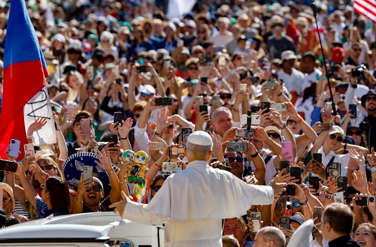 León XIV en la catequesis: hablemos con palabras que curen y que no hieran