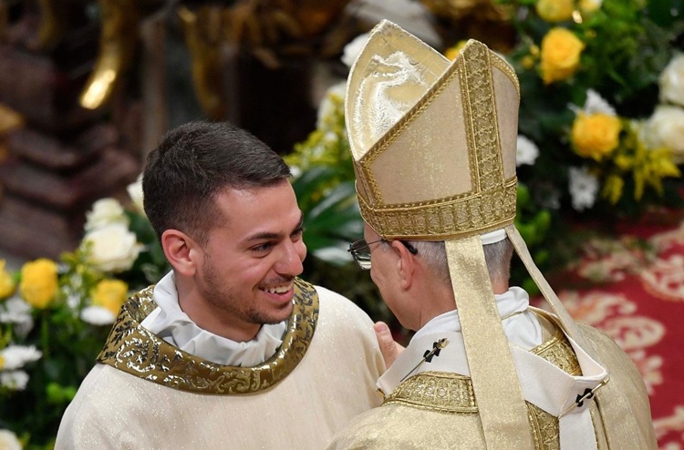 León XIV: la vida de los sacerdotes debe ser transparente y creíble León XIV: la vida de los sacerdotes debe ser transparente y creíble