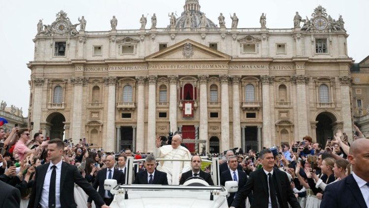 'Levantemos nuestra mirada a Jesús', el pedido del Papa en la misa pascual 'Levantemos nuestra mirada a Jesús', el pedido del Papa en la misa pascual