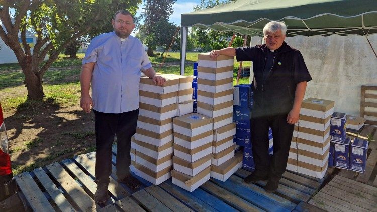 Limosnería apostólica: partió otro camión con ayuda humanitaria para Ucrania Limosnería apostólica: partió otro camión con ayuda humanitaria para Ucrania