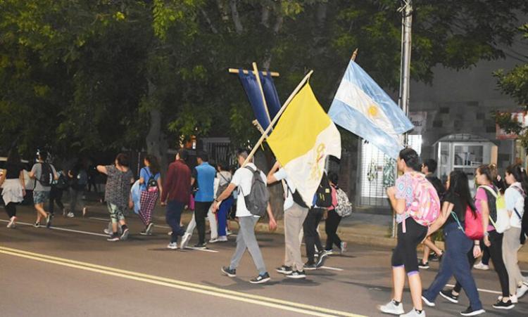 Los jóvenes de San Rafael peregrinaron a la Virgen del Valle Grande Los jóvenes de San Rafael peregrinaron a la Virgen del Valle Grande
