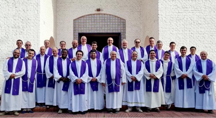 Los sacerdotes de Fasta realizan su reunión de estudio anual Los sacerdotes de Fasta realizan su reunión de estudio anual