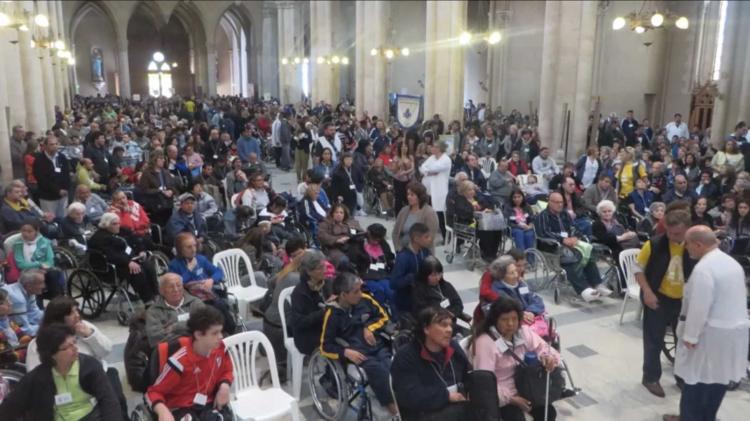 Luego de dos años, vuelve la peregrinación de enfermos a Luján Luego de dos años, vuelve la peregrinación de enfermos a Luján
