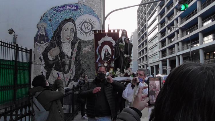 Mama Antula: Buenos Aires celebra la canonización de la primera santa argentina Mama Antula: Buenos Aires celebra la canonización de la primera santa argentina