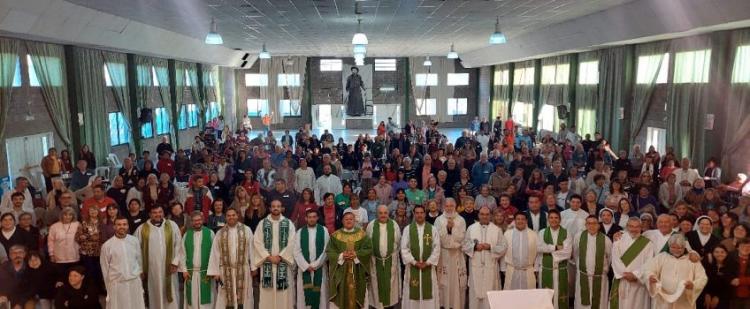 Más de 400 participantes en una Asamblea Pastoral en Cruz del Eje Más de 400 participantes en una Asamblea Pastoral en Cruz del Eje